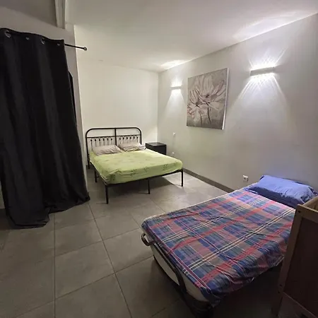 Grand Appartement T2 Les Aiguiers Exterior photo